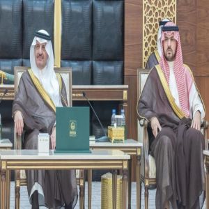 أمير الشرقية يطّلع على جهود فرع وزارة البيئة والمياه بالمنطقة