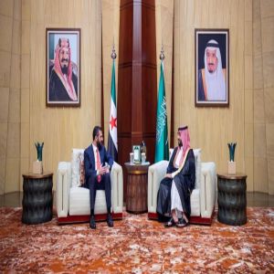 سمو ولي العهد يلتقي رئيس الجمهورية العربية السورية