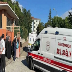 طالبة الـ15 عاماً تحوّل المدرسة في إسطنبول إلى مسرح للرعب