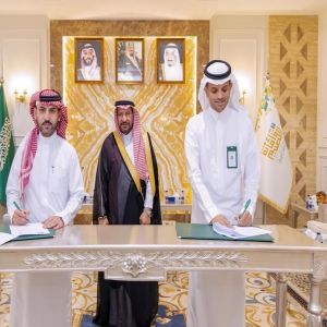 أمانة القصيم تُوقِّع عددًا من الشراكات بقيمة 9.4 ملايين ريال بعيون الجواء والبصر