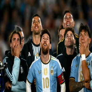 ميسي يكتب الفصل الأخير في مسيرته مع الأرجنتين