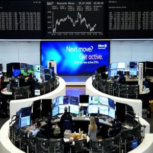 الأسهم الأوروبية تتراجع والبنوك تهبط لأدنى مستوى في 3 أشهر