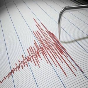 بنما.. انهيار المباني وانقطاع الكهرباء وتوقف الرحلات وهلع في الشوارع إثر زلزال 7.7 درجات