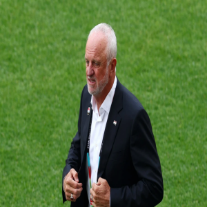 الاتحاد العراقي يجدد الثقة بأرنولد استعدادًا لكأس آسيا 2027