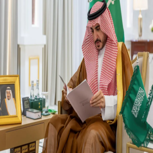 أمير منطقة الجوف يطّلع على تقرير أنشطة مركز عبدالرحمن السديري الثقافي للعام 2025-2026م