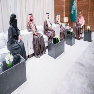 أمير الباحة يطّلع على التقرير الختامي لجولة الامتياز التجاري في المنطقة