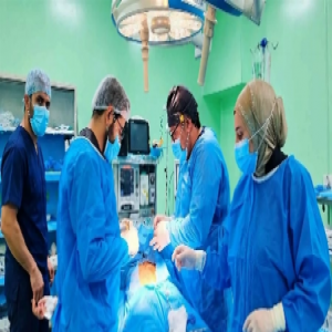 استخراج 214 دبوسًا معدنيًا من بطن شاب في سامراء
