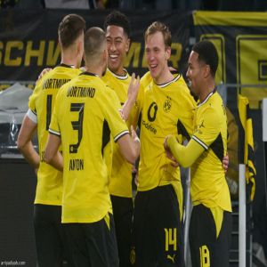 دورتموند يكسب أينتراخت.. ويهدد صدارة البايرن