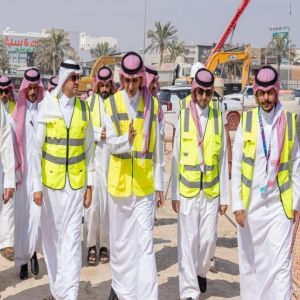 محافظ الأحساء يزور مشروع "سڤن" الترفيهي ويطّلع على مستجدات تنفيذه ومرافقه