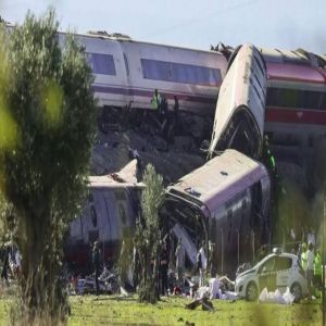 إسبانيا: خطأ بشري وراء حادثة القطارين