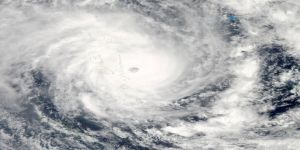 إعصار قوي يضرب أرخبيل فانواتو في جنوب المحيط الهادئ