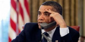 أوباما محروم من اقتناء هاتف ذكي أو إرسال sms