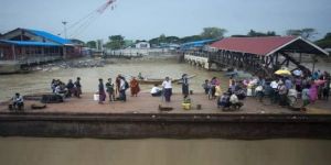 45 قتيلا في غرق عبارة في بورما