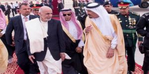 خادم الحرمين يبحث مع الرئيس الأفغاني مستجدات الأوضاع بالمنطقة