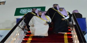 سمو الأمير أحمد بن عبدالعزيز يصل إلى الرياض