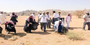 300 طالب من تعليم حائل يشاركون في تنظيف وادي مشار