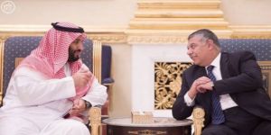 وزير الدفاع يجتمع مع رئيس جهاز المخابرات المصري