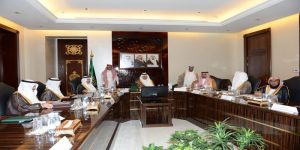 الأمير خالد الفيصل يرأس اجتماعاً لمديري الأجهزة الحكومية بمنطقة مكة المكرمة