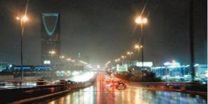 أمطار متفرقة على مدينة الرياض