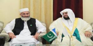 إمام الحرم المكي يلتقي بقيادات إسلامية في باكستان